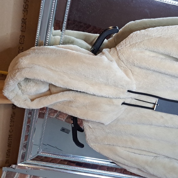 SOOOO, SOFT HOODIE - Picture 7 of 14